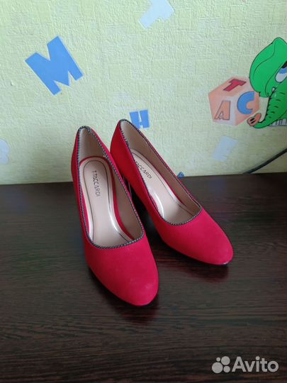Туфли женские 35 размер красные