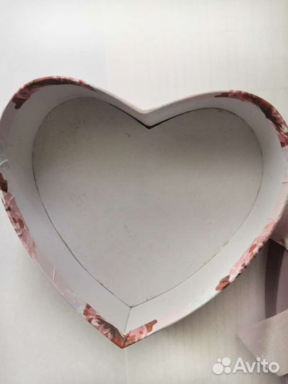 Коробка подарочная, картонная