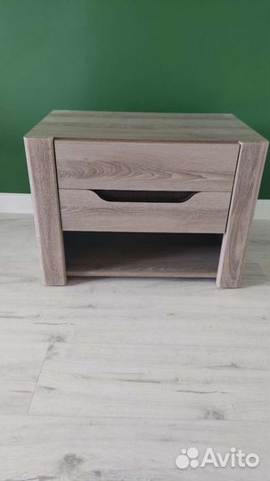 Тумба прикроватная