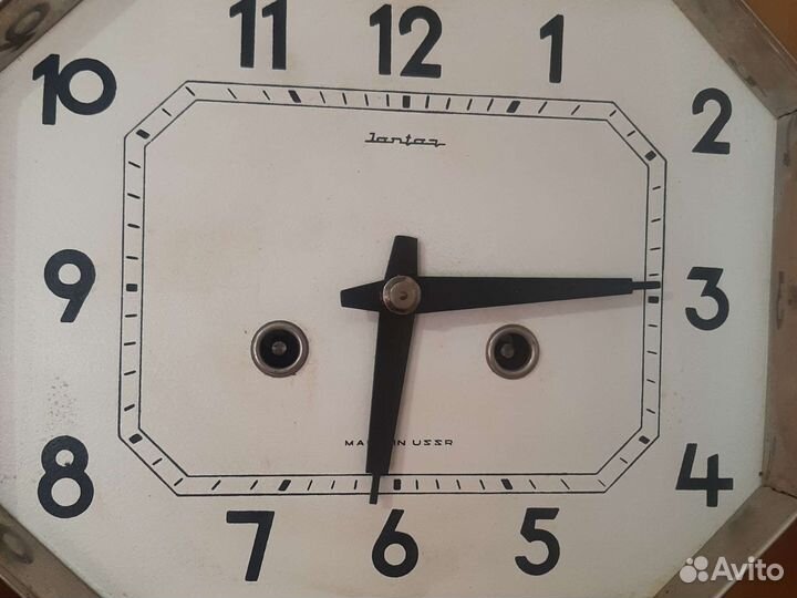 Часы настенные с боем Янтарь