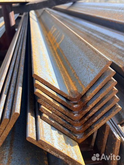 Металлический уголок 60*60