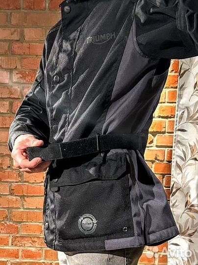 Мотокуртка Triumph