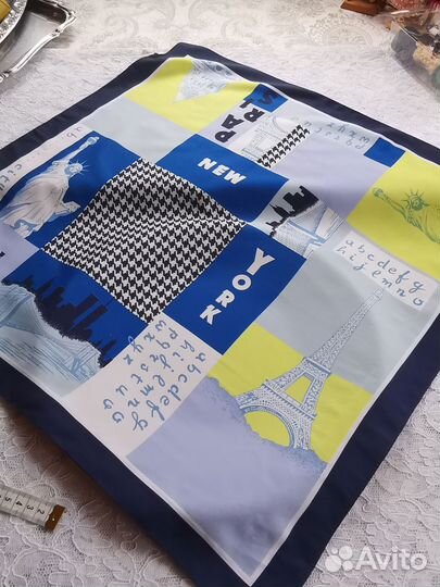 Итальянский стильный платок