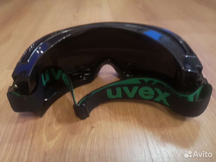 Солнцезащитные очки