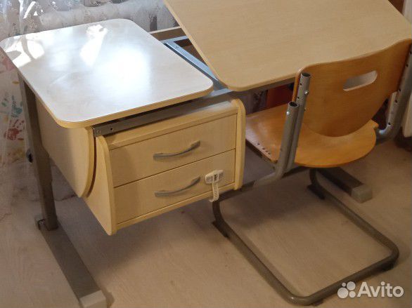 Растущая парта со стулом