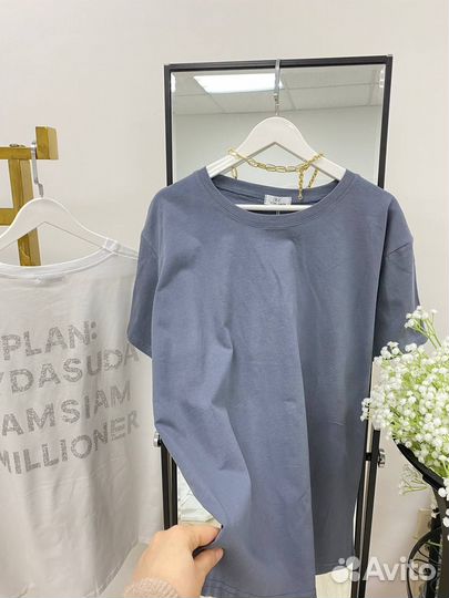 Футболка со стразами