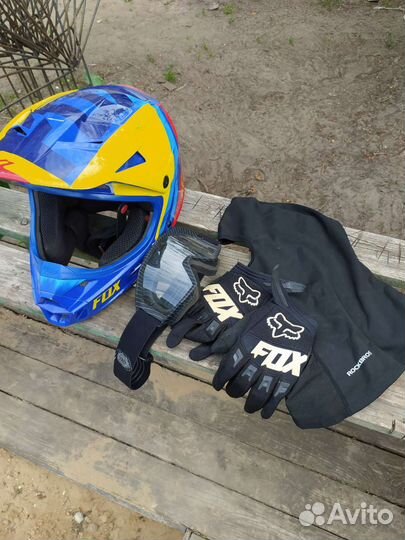 Кроссовый шлем