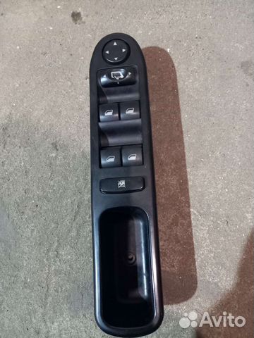 Блок кнопок стеклоподъемников Peugeot 307