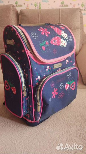 Рюкзак (ранец) школьный для девочки