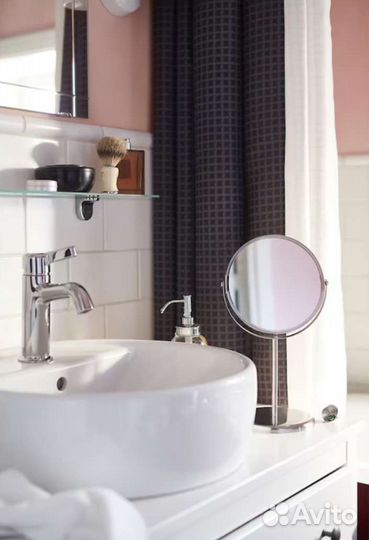 Зеркало Тренсум (икеа)