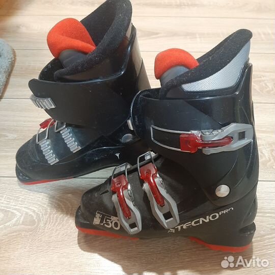 Детские горнолыжные ботинки 19 см