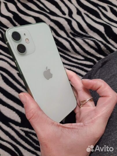 iPhone 12 mini, 64 ГБ