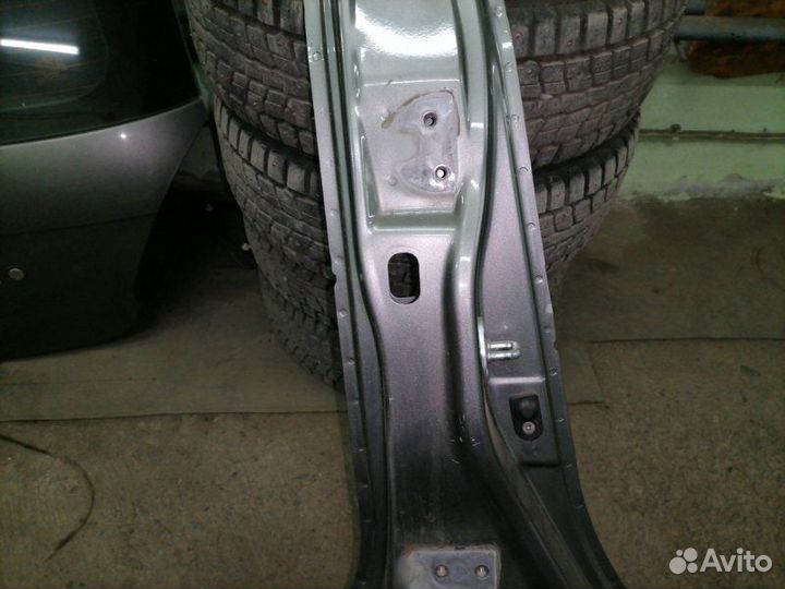 Стойка кузова центральная правая Kia Rio JB G4EE