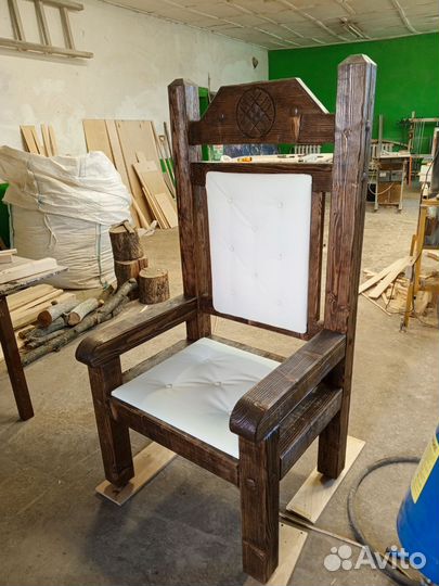 Трон дачный