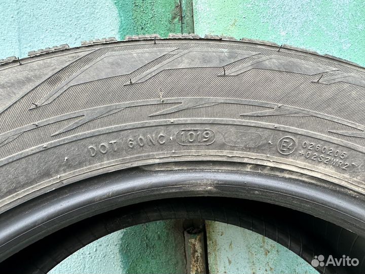 Nokian Tyres Hakkapeliitta R2 SUV 225/60 R18 104