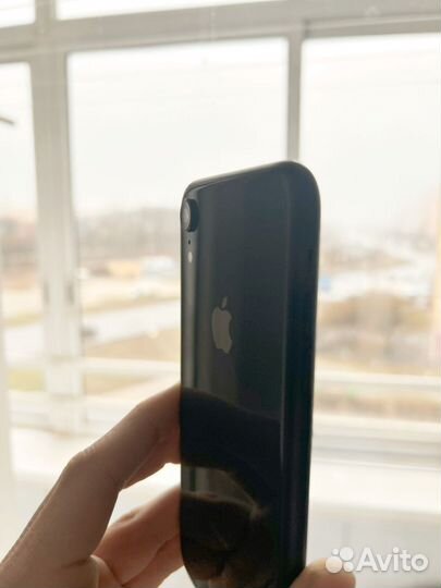 iPhone Xr, 64 ГБ