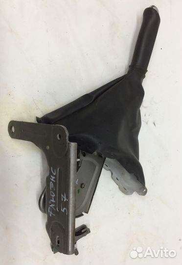 Рено Флюенс рычаг стояночного тормоза (Ручник)