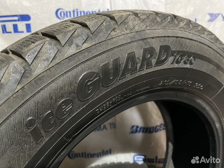 Yokohama Ice Guard IG30 215/60 R16