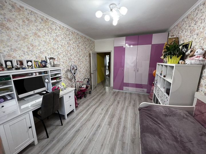 3-к. квартира, 70 м², 2/17 эт.
