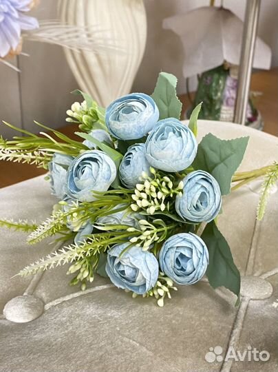 Пионы и гипсофилы