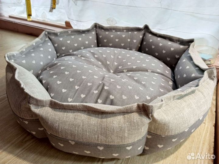 Лежанка для кошек и собак