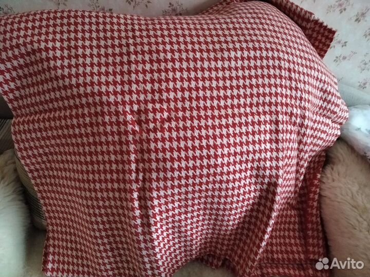 Продается шерстяная ткань гусиная лапка