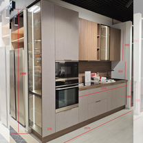 Кухонный гарнитур выставочный образец