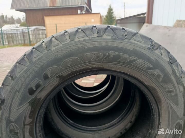 Goodyear Wrangler AT/SA 235/70 R16 106T