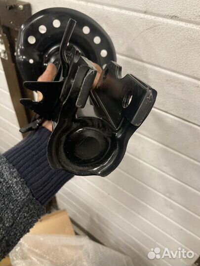 Стойка передняя левая ниссан кашкай j10