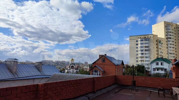 Коттедж 660 м² на участке 5,5 сот.