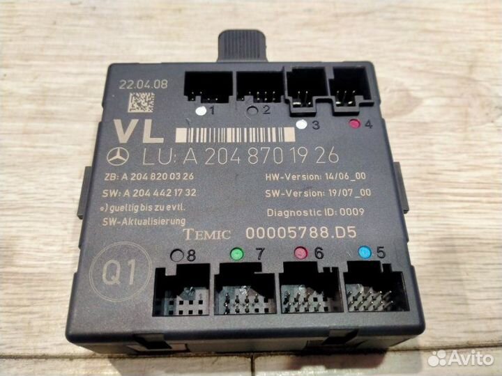 Блок управления дверьми передний левый