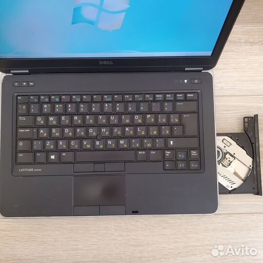 Dell E6440 i3-4000М 2.4GHz/6GB/256 SSD/14.0”HD