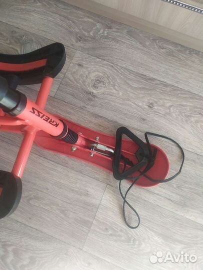 Детский снегокат со спинкой