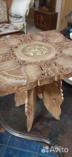 Журнальный столик