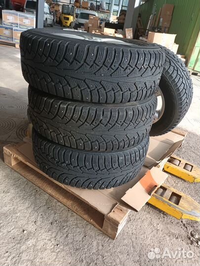 Продаю зимние шипованные колеса