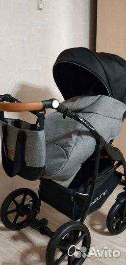 Коляска 2 в 1 Riko Basic Bella Lux