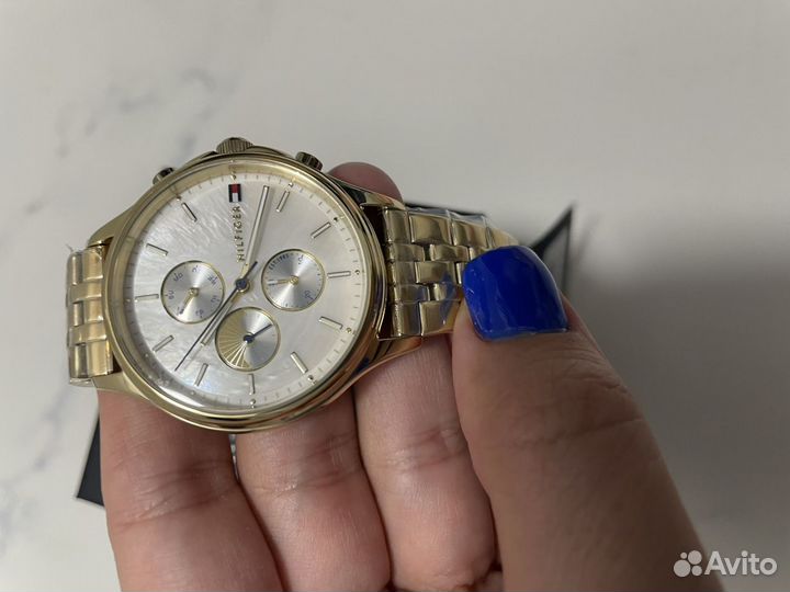 Часы женскиеTommy Hilfiger новые оригинал