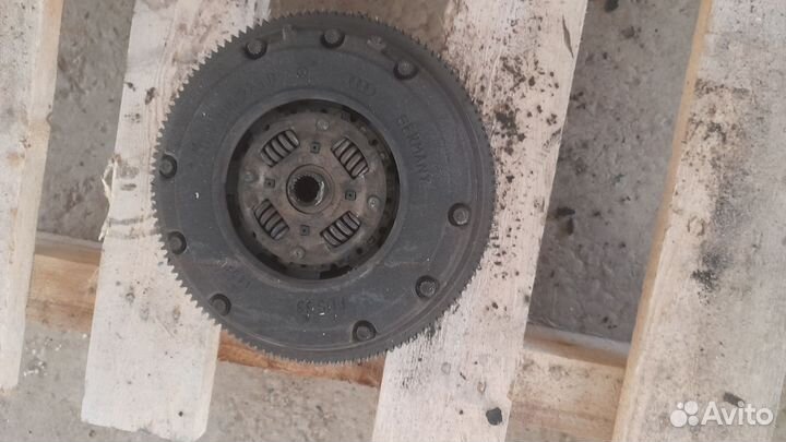 На запчасти Audi A4