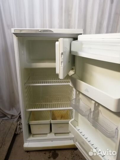 Холодильник Stinol