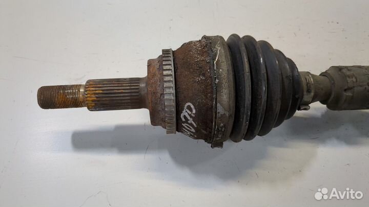 Полуось правая передняя Toyota Corolla Verso