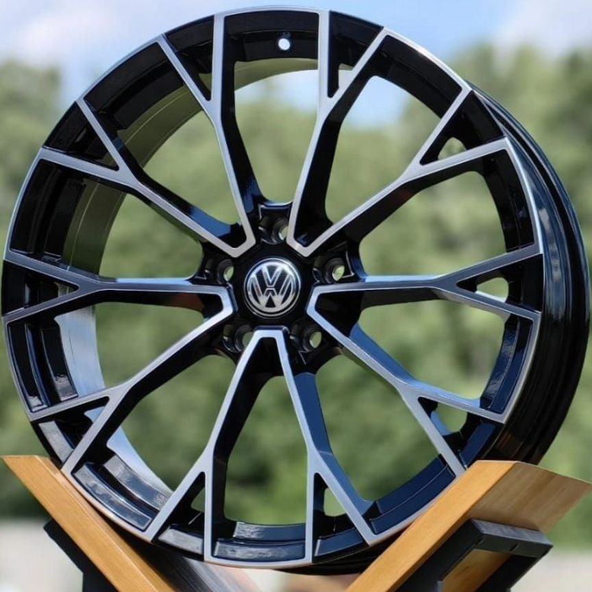Литые диски Volkswagen 7.5×R19 5×112