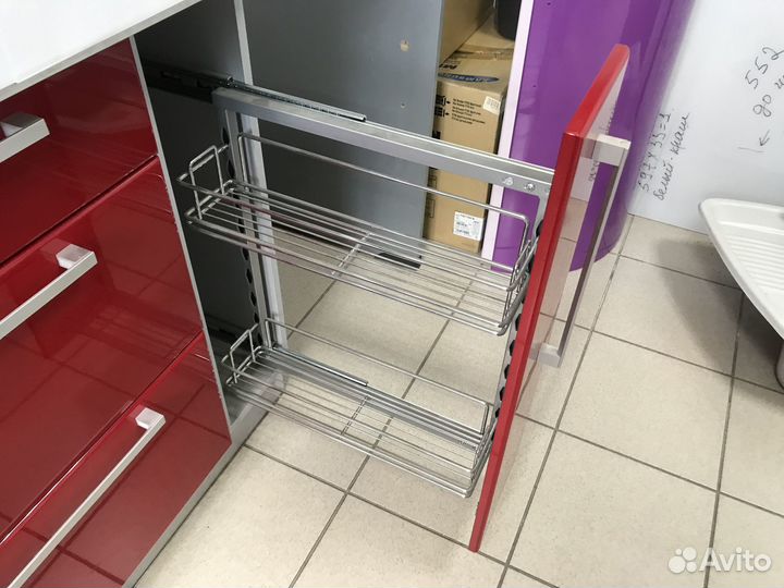 Кухонный гарнитур, выставочный образец