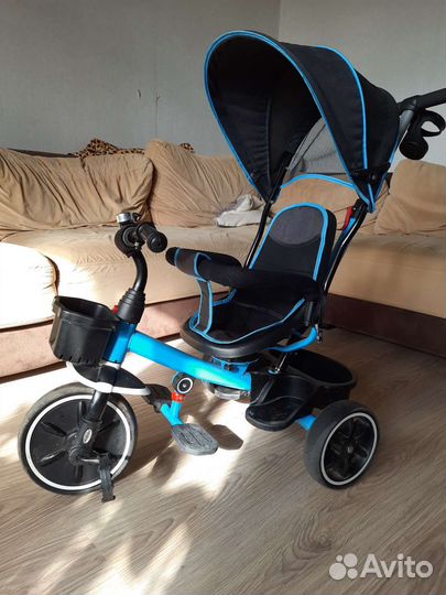 Велосипед трехколесный с телескопической ручкой