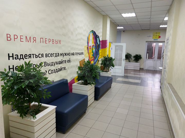 Офис с водой, 65 м²