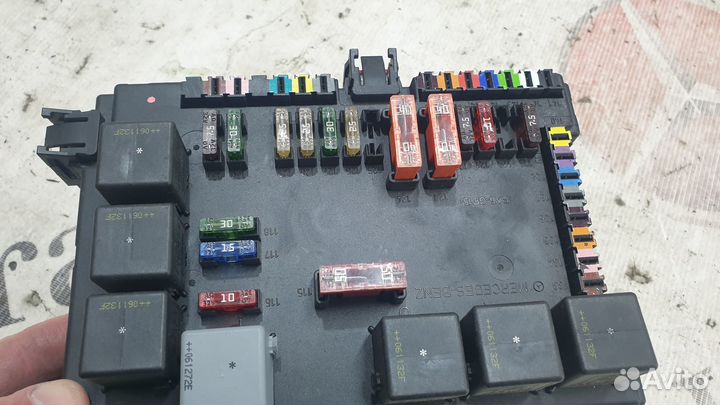 Блок предохранителей Mercedes W221