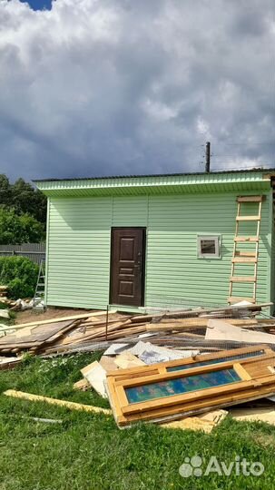 Бригада строителей