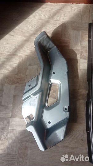 Лонжерон и стойка переднего лонжерона