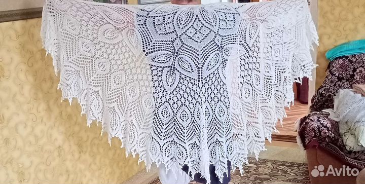 Шаль ручной работы