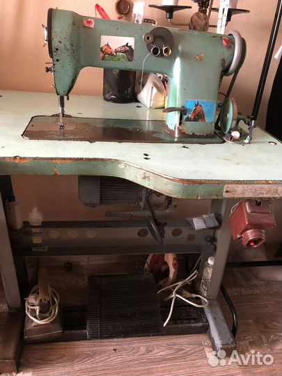Производственная швейная машина