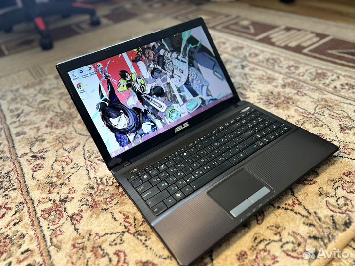 Отличный Ноутбук Asus 4гб/320гб/2 видеокарта